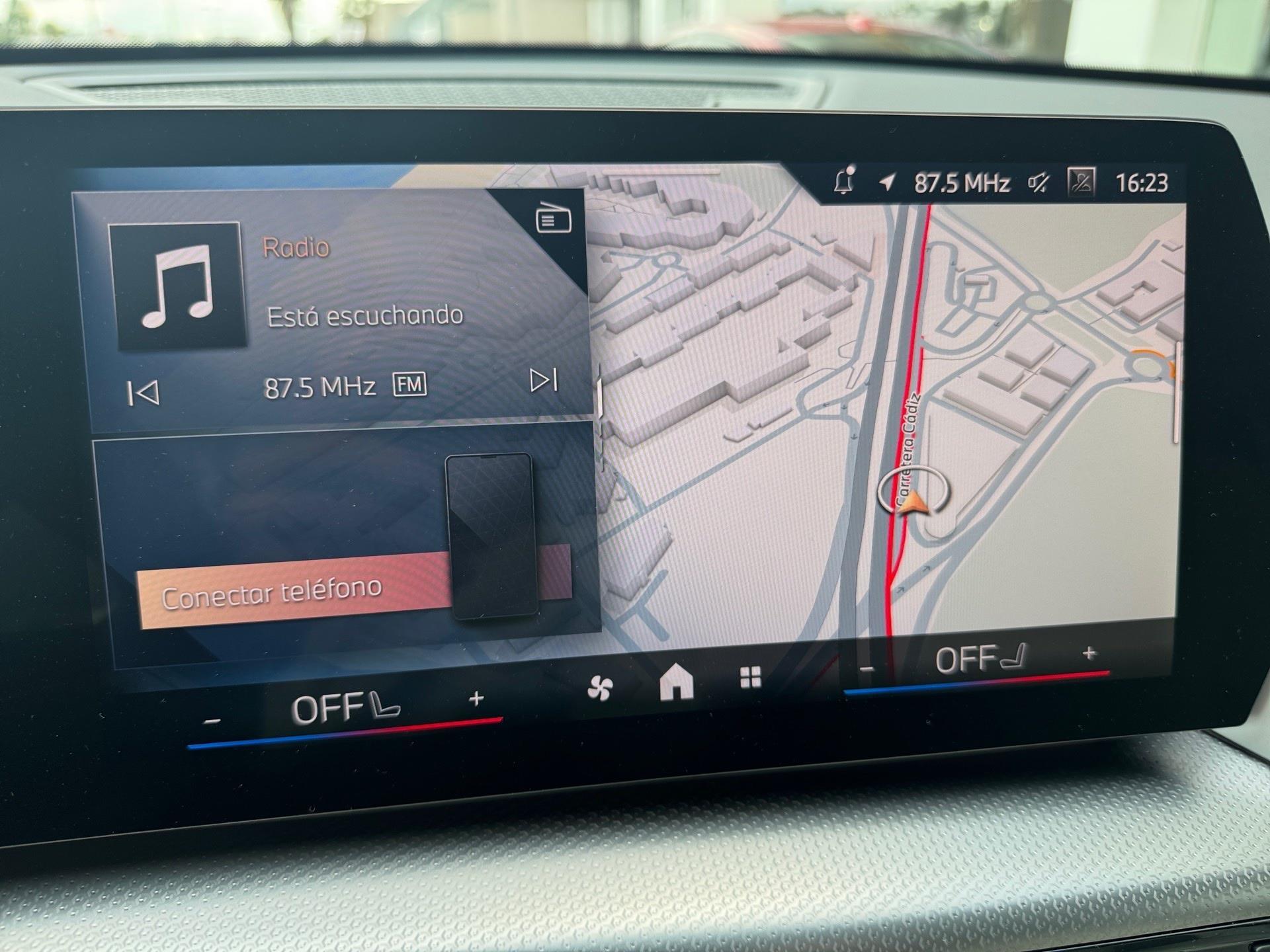 BMW iX1 eDrive20 color Blanco. Año 2025. 150KW(204CV). Eléctrico. En concesionario Automotor Premium Marbella - Málaga de Málaga