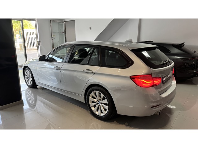 BMW Serie 3 318d Touring 110 kW (150 CV)