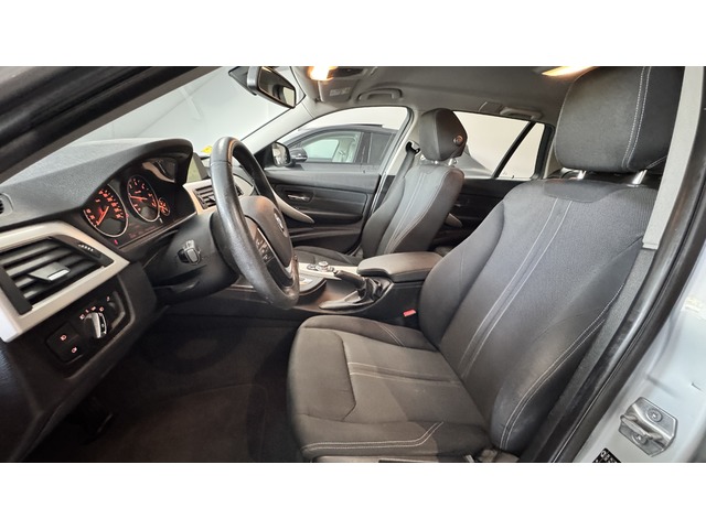 BMW Serie 3 318d Touring 110 kW (150 CV)