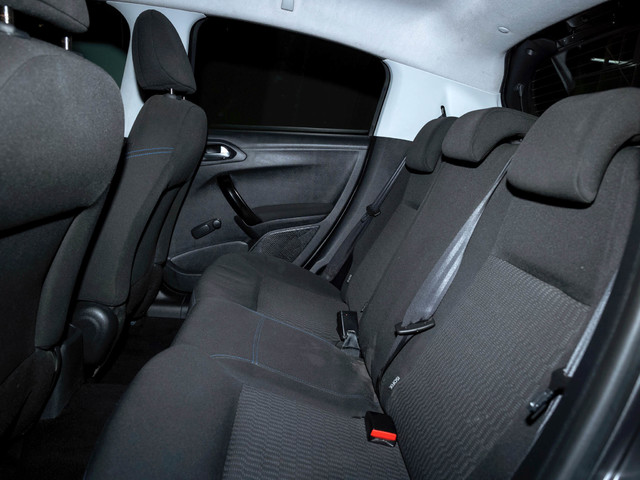 Peugeot 208 PureTech 82