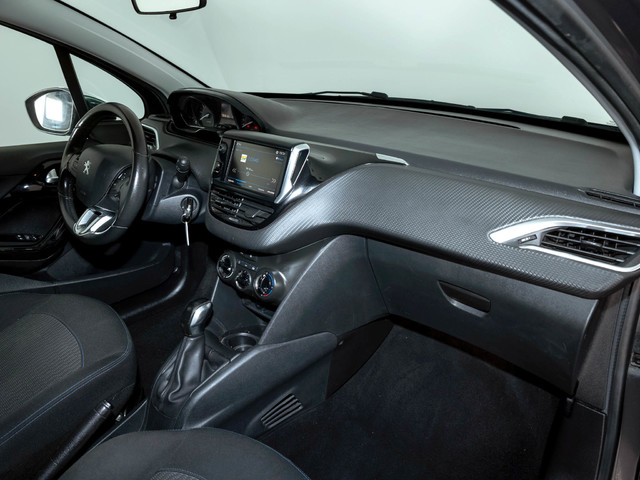 Peugeot 208 PureTech 82