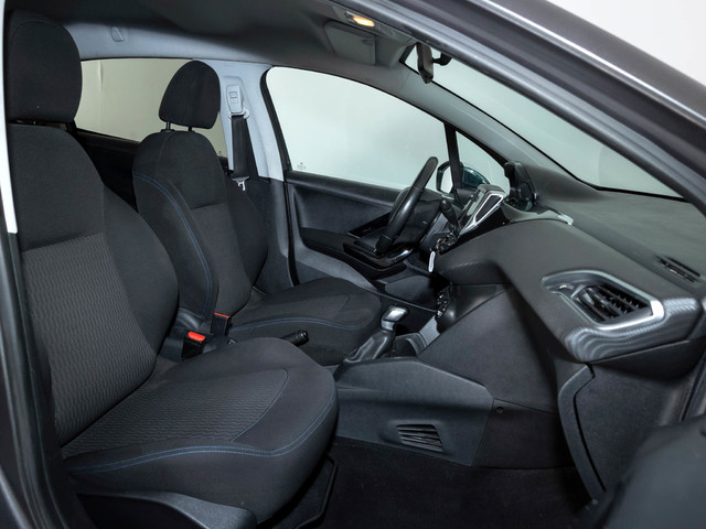 Peugeot 208 PureTech 82