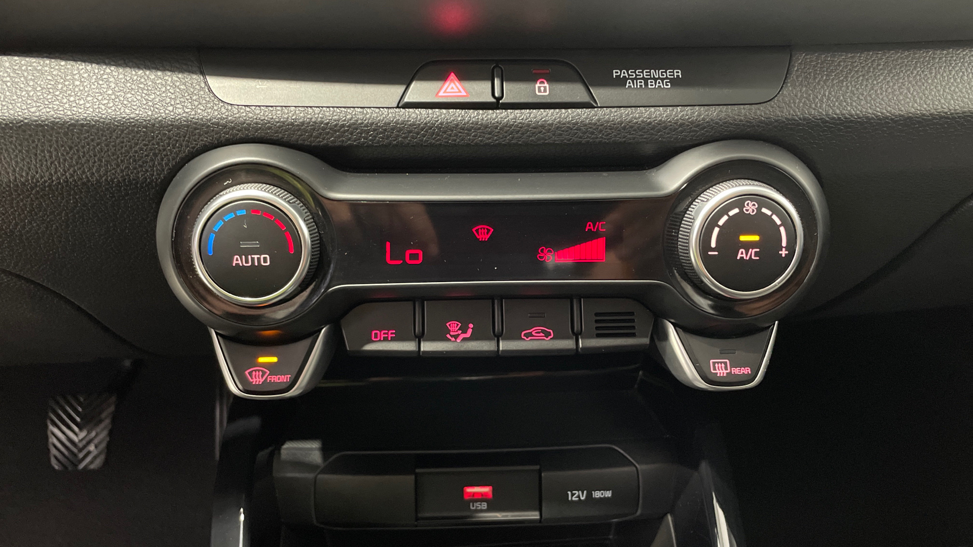 Kia Stonic 1.0 T-GDi MHEV en Barcelona