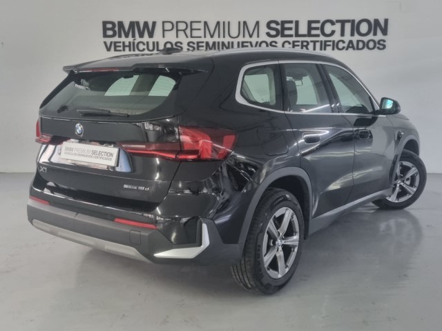 BMW X1 sDrive18d color Negro. Año 2023. 110KW(150CV). Diésel. En concesionario Lurauto - Gipuzkoa de Guipuzcoa