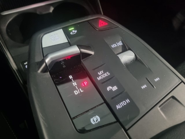 BMW X1 sDrive18d color Negro. Año 2023. 110KW(150CV). Diésel. En concesionario Lurauto - Gipuzkoa de Guipuzcoa