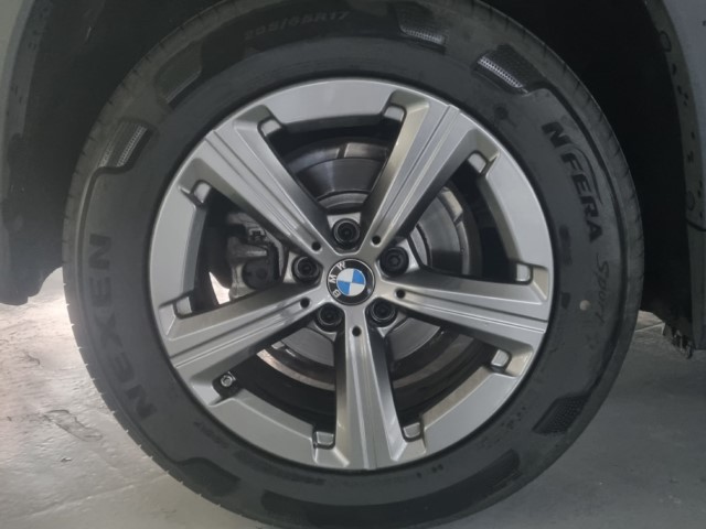 BMW X1 sDrive18d color Negro. Año 2023. 110KW(150CV). Diésel. En concesionario Lurauto - Gipuzkoa de Guipuzcoa