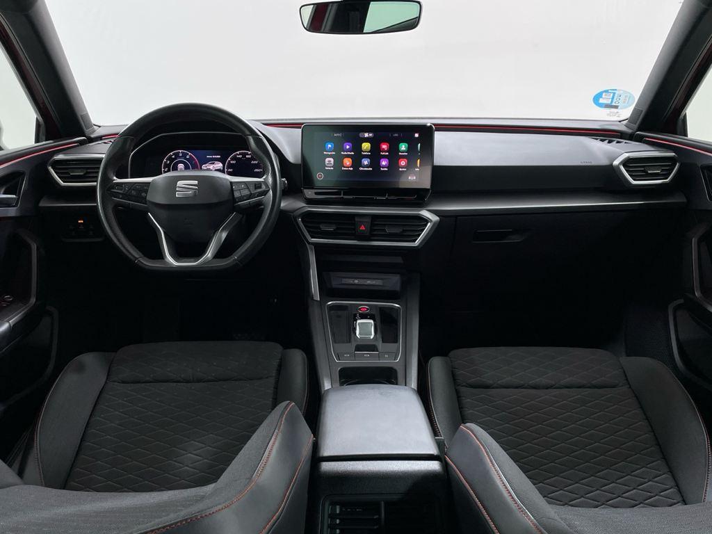 SEAT León 1.5 eTSI en Barcelona