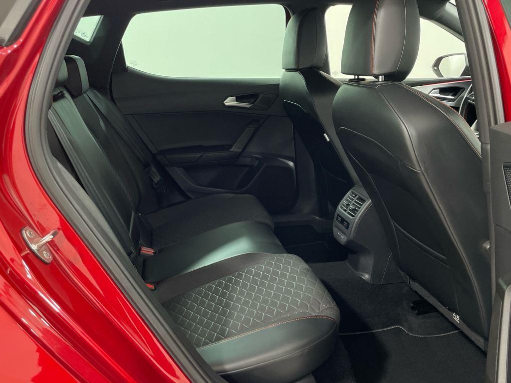 SEAT León 1.5 eTSI en Barcelona