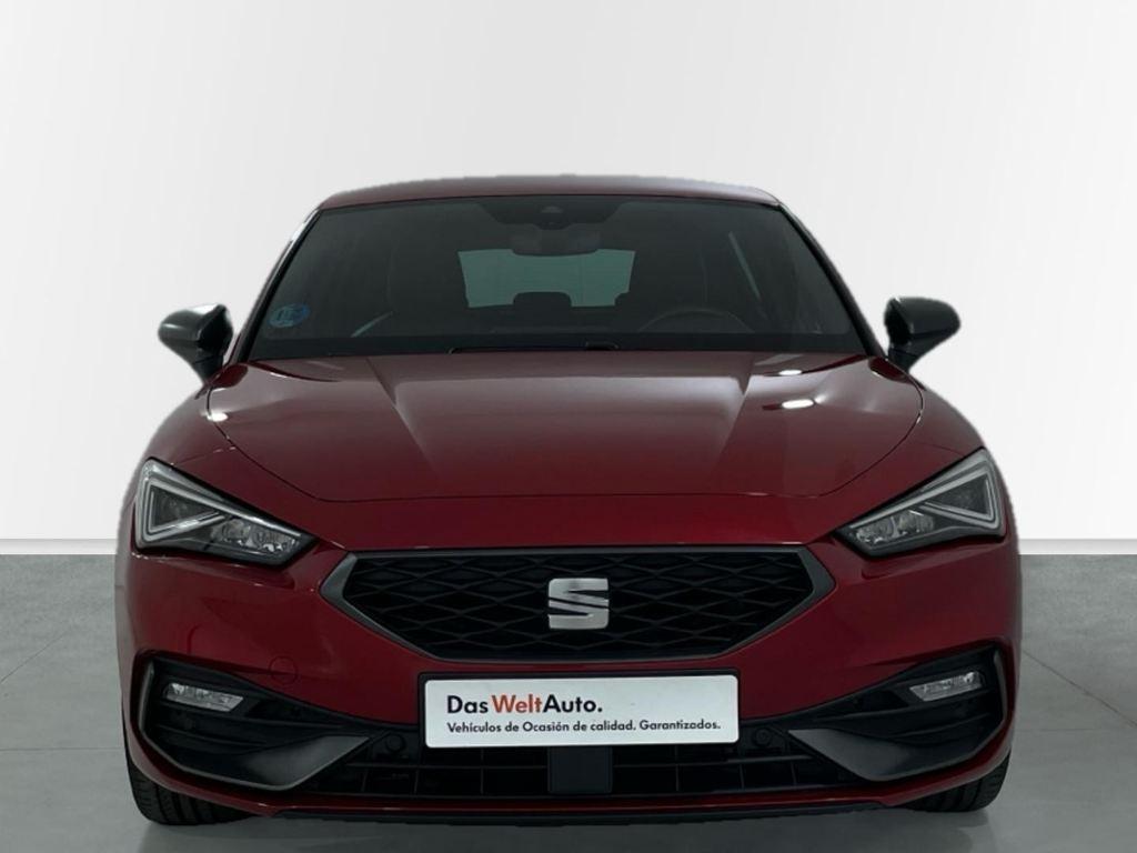 SEAT León 1.5 eTSI en Barcelona