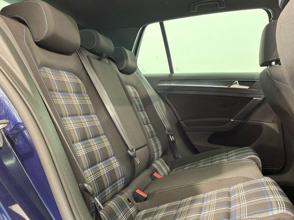 Volkswagen Golf 1.4 TSI en Barcelona