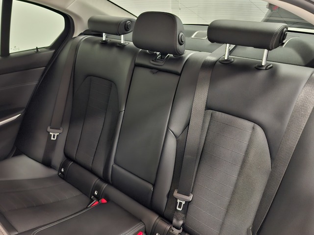 BMW Serie 3 318d color Blanco. Año 2020. 110KW(150CV). Diésel. En concesionario Automoviles Bertolin, S.L. de Valencia