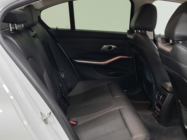 BMW Serie 3 318d color Blanco. Año 2020. 110KW(150CV). Diésel. En concesionario Automoviles Bertolin, S.L. de Valencia