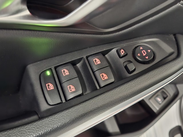 BMW Serie 3 318d color Blanco. Año 2020. 110KW(150CV). Diésel. En concesionario Automoviles Bertolin, S.L. de Valencia