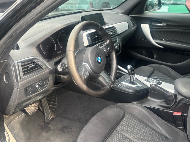 BMW Serie 1 118d color Negro. Año 2018. 110KW(150CV). Diésel. En concesionario Pruna Motor de Barcelona