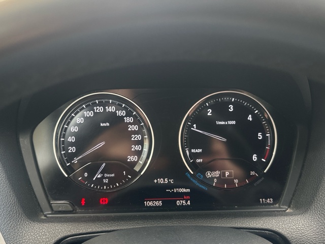 BMW Serie 1 118d color Negro. Año 2018. 110KW(150CV). Diésel. En concesionario Pruna Motor de Barcelona