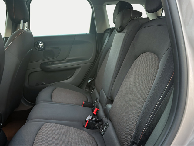 fotoG 8 del MINI MINI Countryman Cooper 100 kW (136 CV) 136cv Gasolina del 2021 en Granada