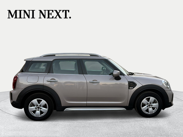 fotoG 10 del MINI MINI Countryman Cooper 100 kW (136 CV) 136cv Gasolina del 2021 en Granada