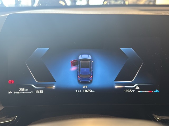 BMW X1 xDrive20d color Azul. Año 2025. 120KW(163CV). Diésel. En concesionario Enekuri Motor de Vizcaya