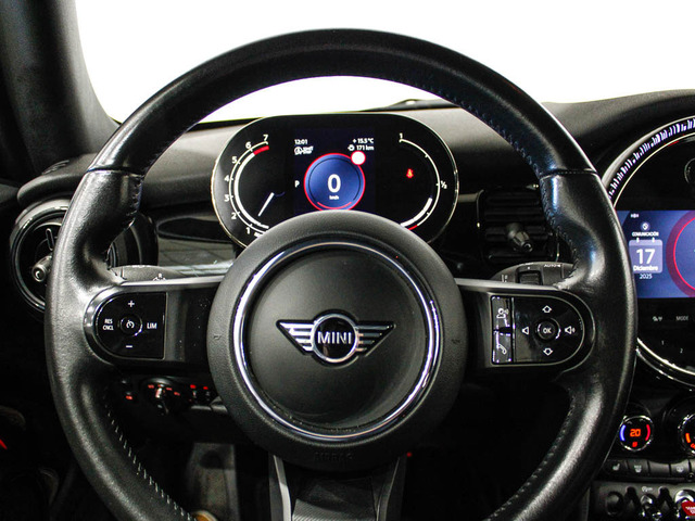 fotoG 12 del MINI MINI Cooper Cabrio 100 kW (136 CV) 136cv Gasolina del 2023 en Barcelona