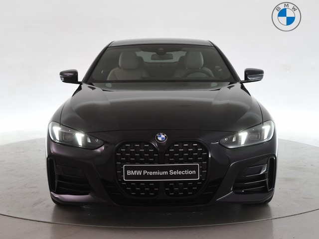 BMW Serie 4 420i Coupe color Negro. Año 2025. 135KW(184CV). Gasolina. En concesionario BYmyCAR Madrid - Algete de Madrid
