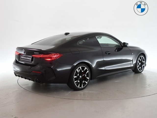 BMW Serie 4 420i Coupe color Negro. Año 2025. 135KW(184CV). Gasolina. En concesionario BYmyCAR Madrid - Algete de Madrid