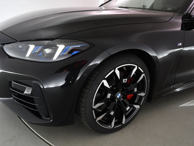 BMW Serie 4 420i Coupe color Negro. Año 2025. 135KW(184CV). Gasolina. En concesionario BYmyCAR Madrid - Algete de Madrid