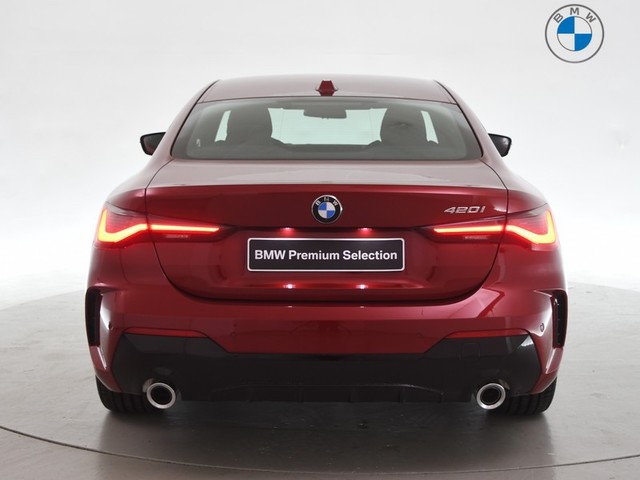 BMW Serie 4 420i Coupe color Rojo. Año 2025. 135KW(184CV). Gasolina. En concesionario BYmyCAR Madrid - Algete de Madrid