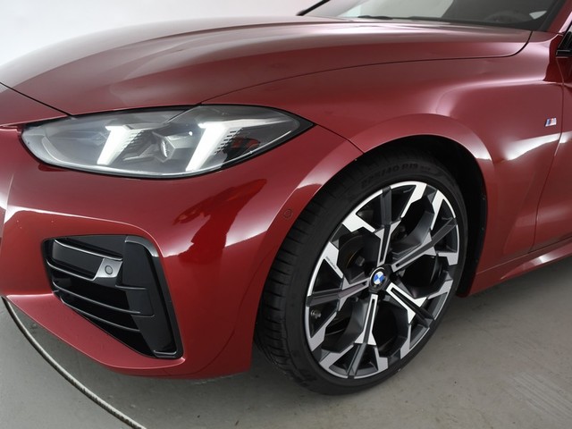 BMW Serie 4 420i Coupe color Rojo. Año 2025. 135KW(184CV). Gasolina. En concesionario BYmyCAR Madrid - Algete de Madrid