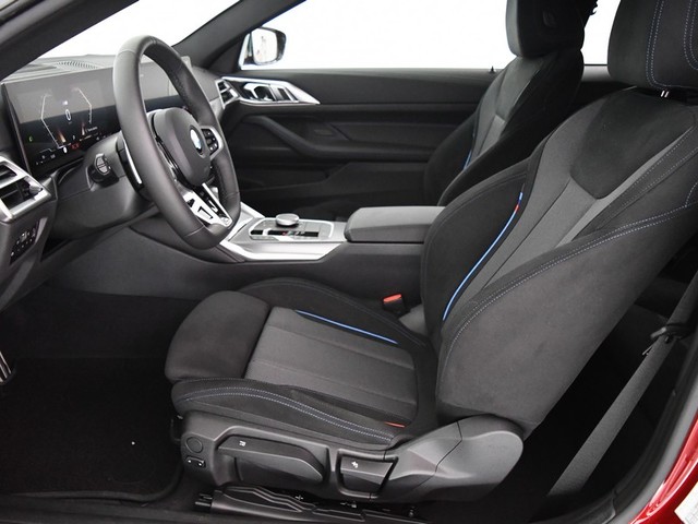 BMW Serie 4 420i Coupe color Rojo. Año 2025. 135KW(184CV). Gasolina. En concesionario BYmyCAR Madrid - Algete de Madrid