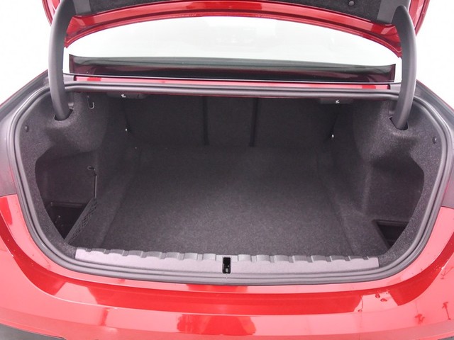 BMW Serie 4 420i Coupe color Rojo. Año 2025. 135KW(184CV). Gasolina. En concesionario BYmyCAR Madrid - Algete de Madrid