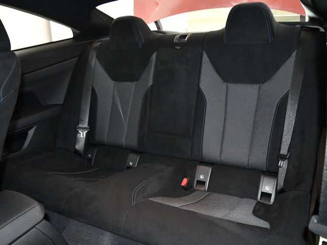 BMW Serie 4 420i Coupe color Rojo. Año 2025. 135KW(184CV). Gasolina. En concesionario BYmyCAR Madrid - Algete de Madrid