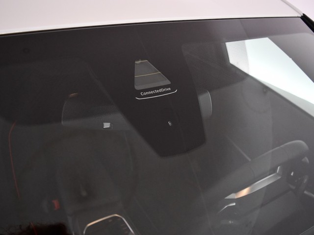 BMW Serie 3 318d color Blanco. Año 2025. 110KW(150CV). Diésel. En concesionario BYmyCAR Madrid - Algete de Madrid