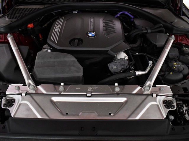 BMW Serie 4 420d Coupe color Rojo. Año 2025. 140KW(190CV). Diésel. En concesionario BYmyCAR Madrid - Algete de Madrid