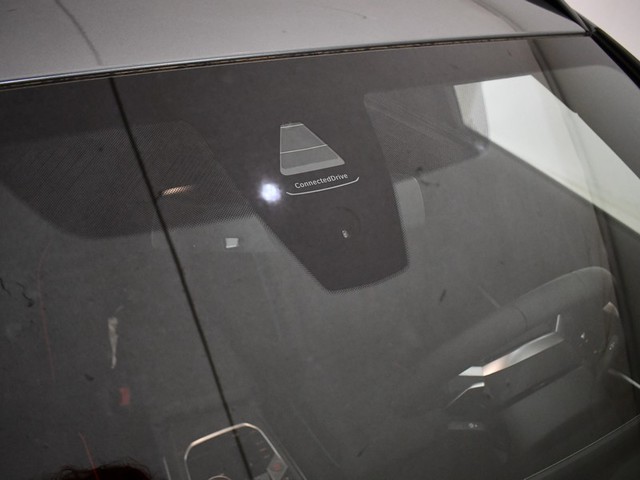 BMW Serie 3 330e Touring color Gris. Año 2025. 215KW(292CV). Híbrido Electro/Gasolina. En concesionario BYmyCAR Madrid - Algete de Madrid