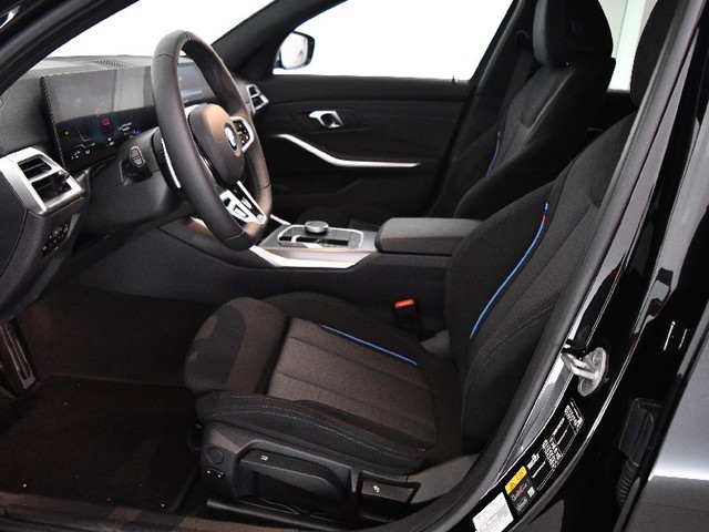 BMW Serie 3 330e Touring color Negro. Año 2025. 215KW(292CV). Híbrido Electro/Gasolina. En concesionario BYmyCAR Madrid - Algete de Madrid