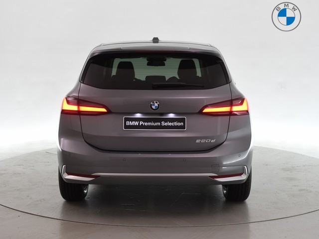 BMW Serie 2 220d Active Tourer color Gris. Año 2025. 120KW(163CV). Diésel. En concesionario BYmyCAR Madrid - Algete de Madrid