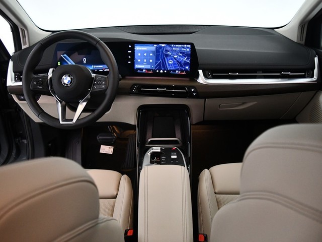 BMW Serie 2 220d Active Tourer color Gris. Año 2025. 120KW(163CV). Diésel. En concesionario BYmyCAR Madrid - Algete de Madrid