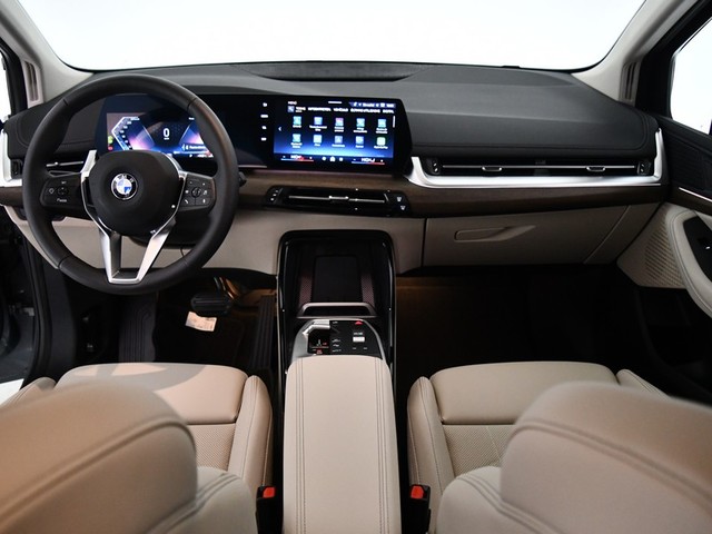 BMW Serie 2 220d Active Tourer color Gris. Año 2025. 120KW(163CV). Diésel. En concesionario BYmyCAR Madrid - Algete de Madrid