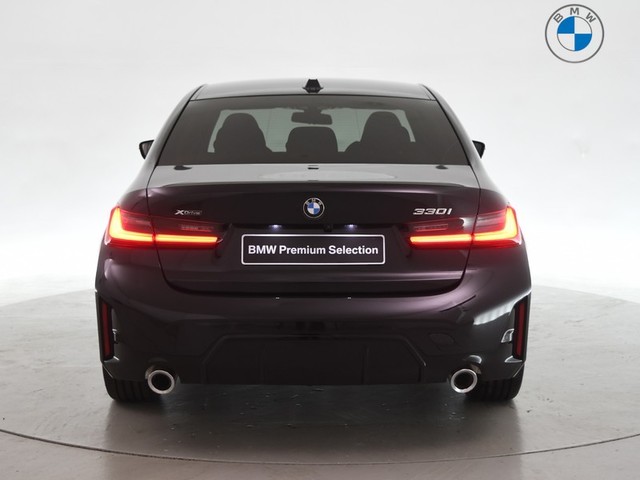 BMW Serie 3 330i color Negro. Año 2025. 180KW(245CV). Gasolina. En concesionario BYmyCAR Madrid - Algete de Madrid