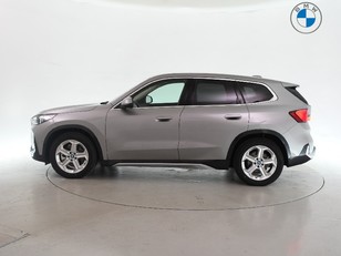 Fotos de BMW iX1 xDrive30 color Gris Plata. Año 2025. 230KW(313CV). Eléctrico. En concesionario BYmyCAR Madrid - Algete de Madrid