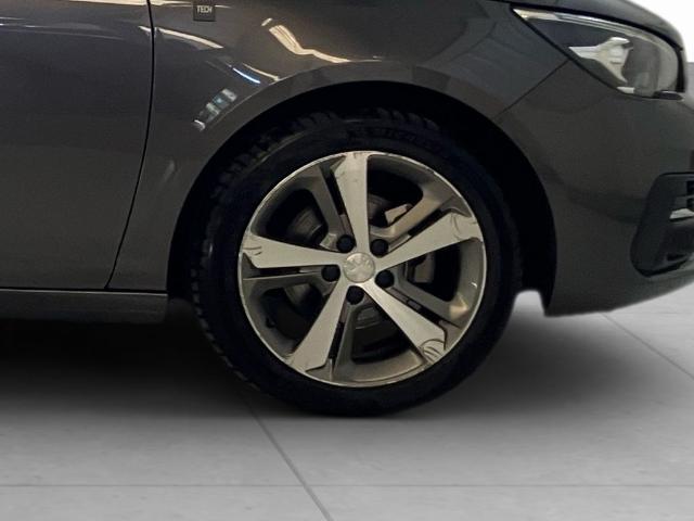 Peugeot 308 PureTech 130 S&S Tech Edition EAT8 96 kW (130 CV)
