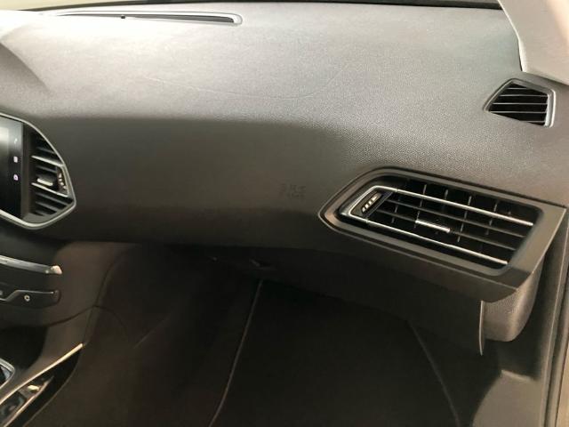 Peugeot 308 PureTech 130 S&S Tech Edition EAT8 96 kW (130 CV)