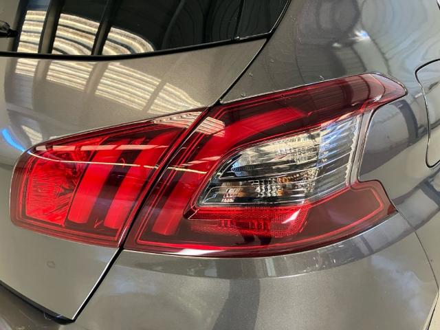 Peugeot 308 PureTech 130 S&S Tech Edition EAT8 96 kW (130 CV)