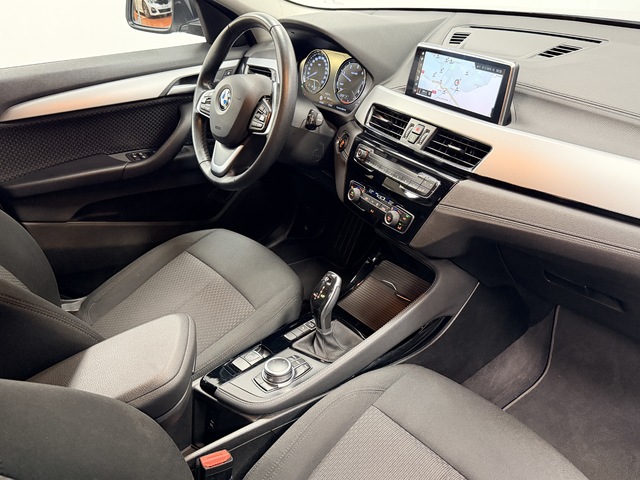 BMW X2 sDrive18d color Gris Plata. Año 2019. 110KW(150CV). Diésel. En concesionario Maberauto de Castellón