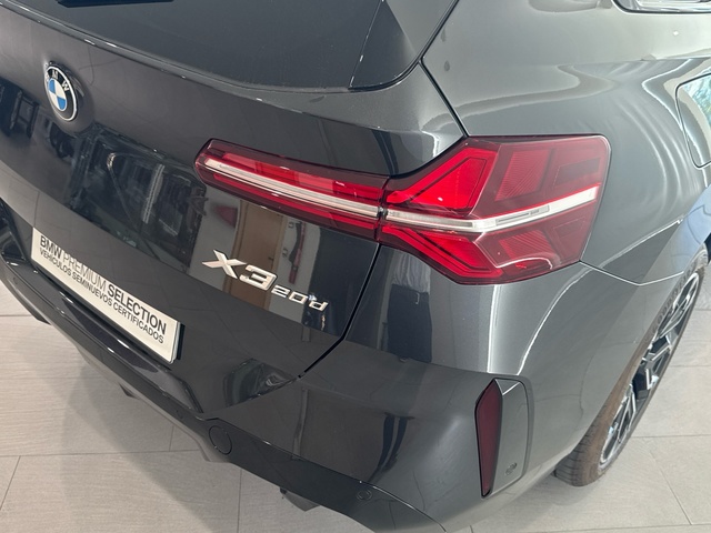 BMW X3 xDrive20d color Gris. Año 2025. 145KW(197CV). Diésel. En concesionario Burgocar (Bmw y Mini) de Burgos