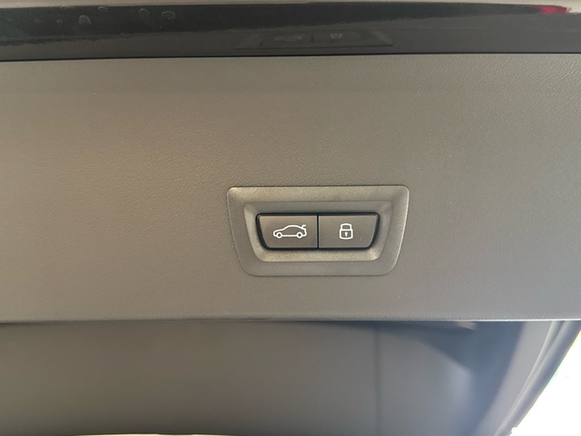 BMW X3 xDrive20d color Gris. Año 2025. 145KW(197CV). Diésel. En concesionario Burgocar (Bmw y Mini) de Burgos