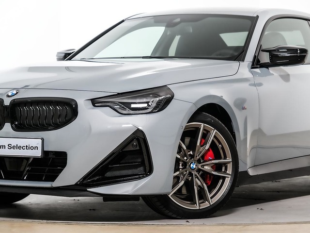 BMW Serie 2 M240i Coupe color Gris. Año 2025. 275KW(374CV). Gasolina. En concesionario Oliva Motor Tarragona de Tarragona