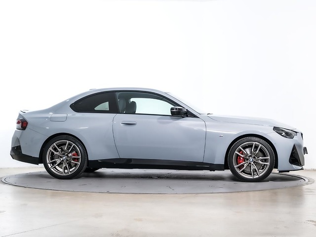 BMW Serie 2 M240i Coupe color Gris. Año 2025. 275KW(374CV). Gasolina. En concesionario Oliva Motor Tarragona de Tarragona