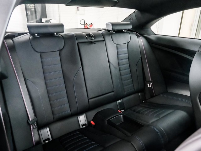 BMW Serie 2 M240i Coupe color Gris. Año 2025. 275KW(374CV). Gasolina. En concesionario Oliva Motor Tarragona de Tarragona