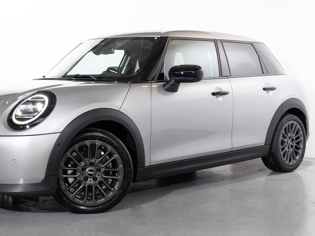 fotoG 10 del MINI MINI Cooper 5 Puertas C 115 kW (156 CV) 156cv Gasolina del 2025 en Girona